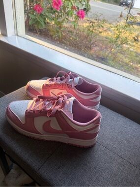 Women’s Nike Pink and White Low-Top Sneakers